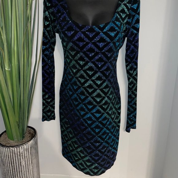 Long Sleeve Velvet Dress - Picture 2 of 6